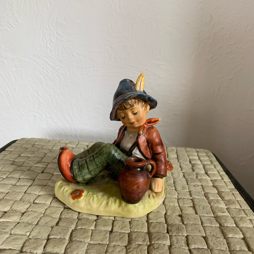 Hummel Goebel Special Edition #8 “Coffee Break”